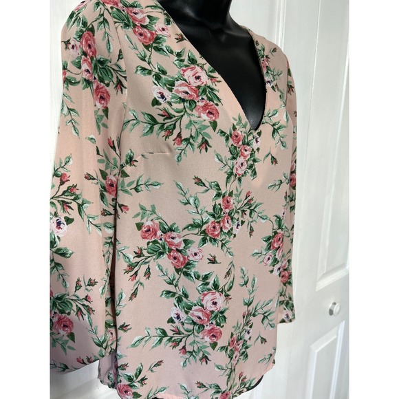 OLM Floral Blouse Peach Pink‎ Roses Print V Neck 3/4 Sleeve Casual Top - Picture 3 of 6